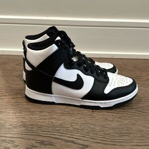 Nike Pandas high top dunks! Worn once! Like new!